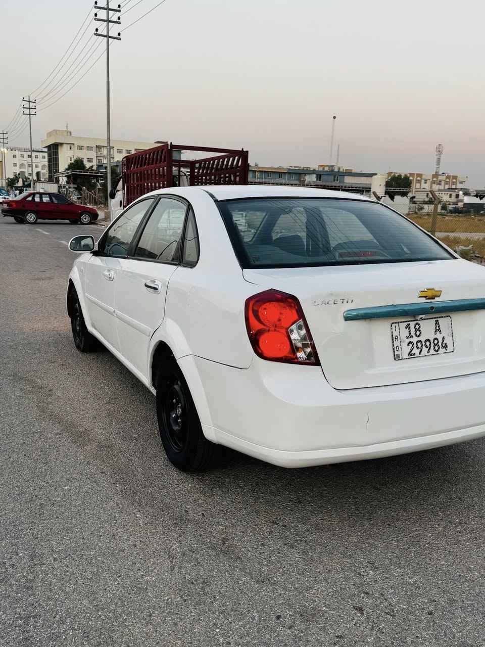 اوبترا 2005
رقم بابل دولي بااسمي السنوية للـ2032
محرك وكير وحدادية ومنضومة تبريد ستوني شادهن كهربائياته كلها شغالة 
السياره بيه صبغ عام وضربه بالجاملغ الخلفي 
السعر:54وبيه مجال بسيط
عنواني:نجف
للاستفسار:***********
