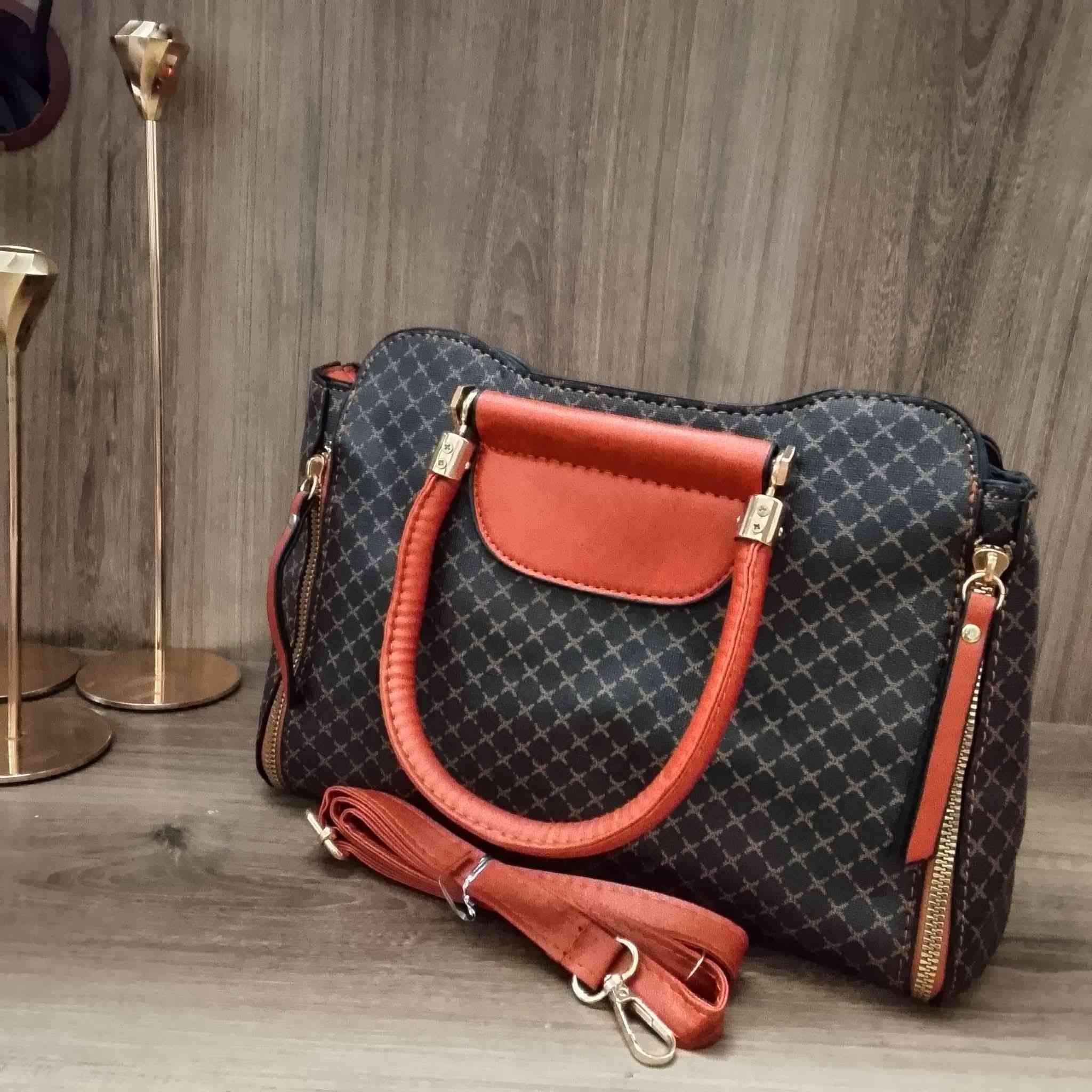 مرحباً حبايبي وفرنالكم حقائب نسائية، بناتية
بهلـ جمال والنزاكة ✨👝👜👛

يوجد توصيل لجميع المحافظات 🇮🇶
#حقائب #جنط #ترند #اكسبلور #شي_أن
#حقائب_نسائية #كوالتي #الجميع #إشارة


**إذا كنت صاحب هذا الإعلان وتريد حذفه لأي سبب، رجاءا أرسل رسالة إلى الدعم الفني**