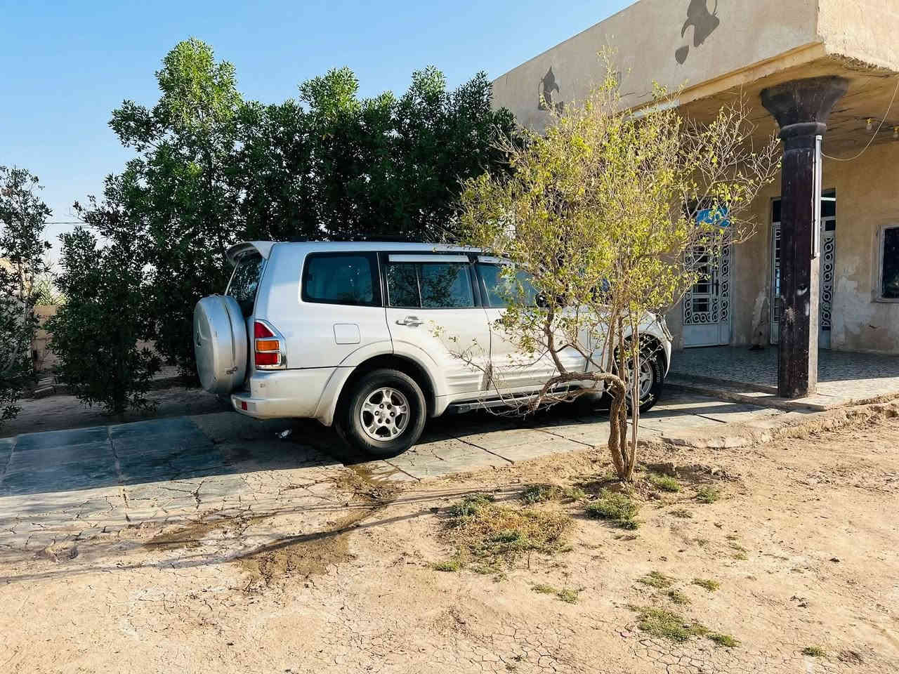 السلام عليكم باجيرو موديل 2002السياره7راكب محرك3000تبريد ثلج السياره تخم تاير جديد صدر خلفي كامل جديد محرك جديد كير ممتاز الرقم *********** السعر 73
