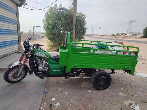 ستوته ليفان للبيع موديل ٢٠١٤ أوراق
البصره الزبير ***********. ١٥٠٠ كهربائيات شغله كله
