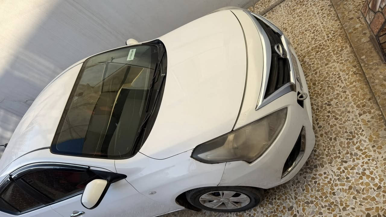 السلام عليكم
نيسان صني 2019 
السيارة ماشية 200 الف كيلومتر
شرط التحويل فقط ، اني الشرعي مالها
بيها ملاحضات على البارد فقط ، ما بيها ولا قطعة استبدال
كير و محرك مكفول ، تبريد شرط ثلج
شاشة اندرويد و نظام صوتي مُحسن
سعرها 97 ورقة وبيها مجال بسيط
مكاني الموصل ، الجانب الايمن ، حي نابلس
*********** للتواصل
