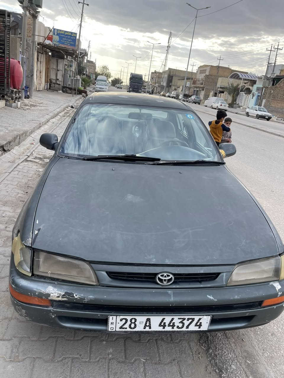 سلام عليكم كورلا 92 للبيع رقم نجف دولي بسمي السعر 45وبيها مجال بسيط حداديه نص عمر   كير ومحرك خير من الله ***********
