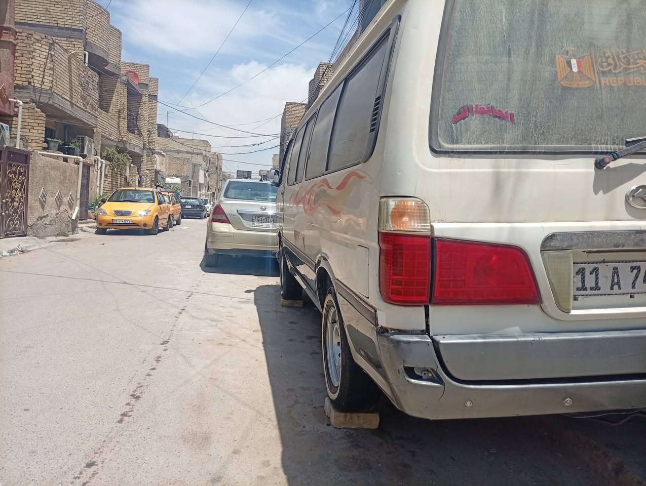 السلام عليكم عندي فتون مديل 12سياره كفاله عامه من كلشي لا ضربه لا صبغ لا تبديل لا معجون سياره شرط وضع شركه كلهه بلاديه كير مكينه اكسل كفاله عامه صدر امامي صدر خلفي كله جديد تخم تاير خط ابيض جديد تخم ويل جديد دوشمه عامه مدوشمه تبريد شغال ومنضومه كامله كهربائيات من الدعاميه لدعاميه جاهز وضع شركه ما ملعوب بيهه سياره ماشيه 215الف سيبايه تزريف درع امامي شاشه باب كهربائي سياره شكد ما احجيلك عليهه ما تخلص وبل عافيه علا ياخذهه ربع ما ذب عليهه منك لشارع سنويه بسمي تحويل ثاني يوم ما بيع اذا مو عقد مروري سعر 85وببهه مجال المكان بغداد الشعله خطيب الزراعي رقم الهاتف ***********
