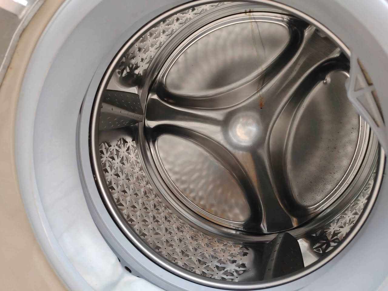 غساله اوتوماتيك نظيفه جدا النوعيه هايسنس الحجم 9كيلو السعر 200
للاستفسار *********** موصل, نينوى
