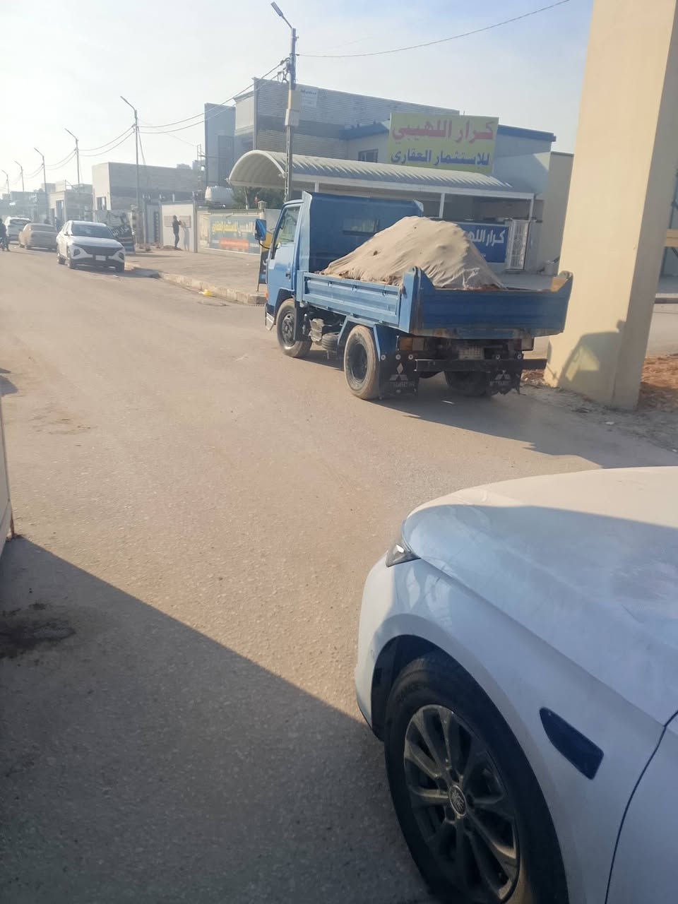 سياره قماره عضم شاصي مازده موديل 2000 محرك وكير 104ميتسبوشي مكينه و كير مكفولات  وشاصي بي فطر  من غير تصليح  رقمه بصره مشروع وطني مداوره بالنجف مكانه نجف السعر 55ورقه وبيها مجال ***********
