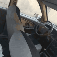 السلام عليكم ..سيارة بيجو لميس 405موديل ١٥ للبيع 
كيرمكينه خير من الله 
تبريد تدفئة شغال 
حدادية نص ونص 
سيارة يرادلهة ترتيب بسيط .خياسات قليلة بلدوسة والهلال 
الشراي يتصل ***********
