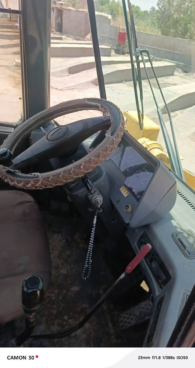 للبيع كوماتسو حجم 150مكفول كفاله عامه بيع مستعجل للاستفسار ***********
