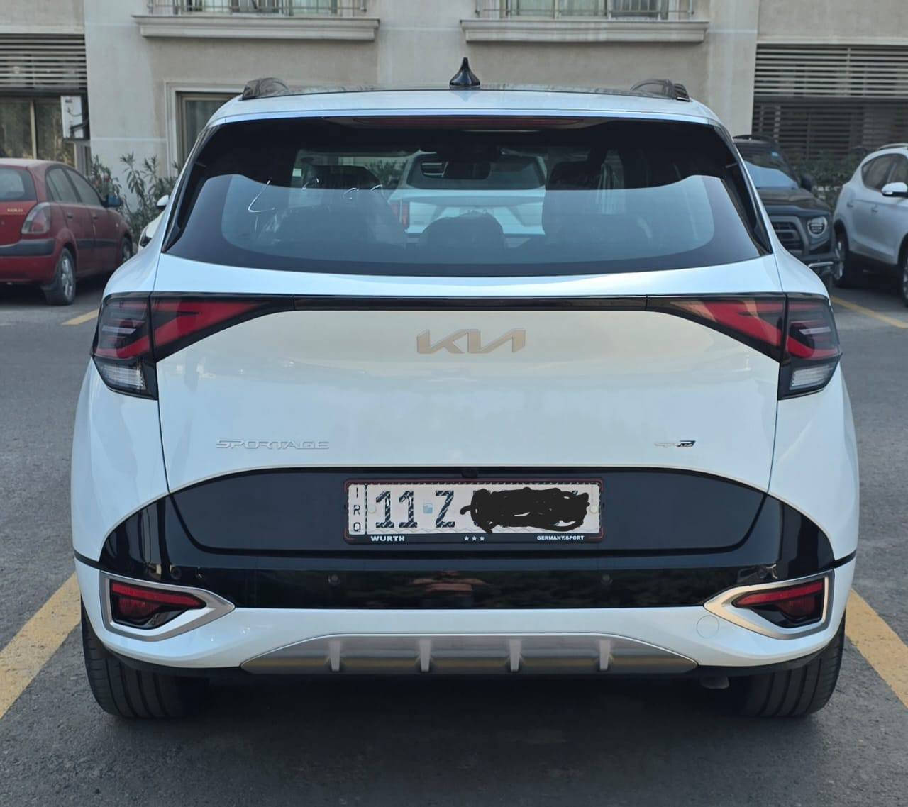 كيا سبورتج جيتي لاين خليجي موديل ٢٠٢٥ماشية ١٧٠٠٠ رقم بغداد نكليزي كفالة عامل كامل مواصفات  معروفة مواصفات العنوان الزعفرانية السعر ٢٦٠ وبيها مجال ***********
