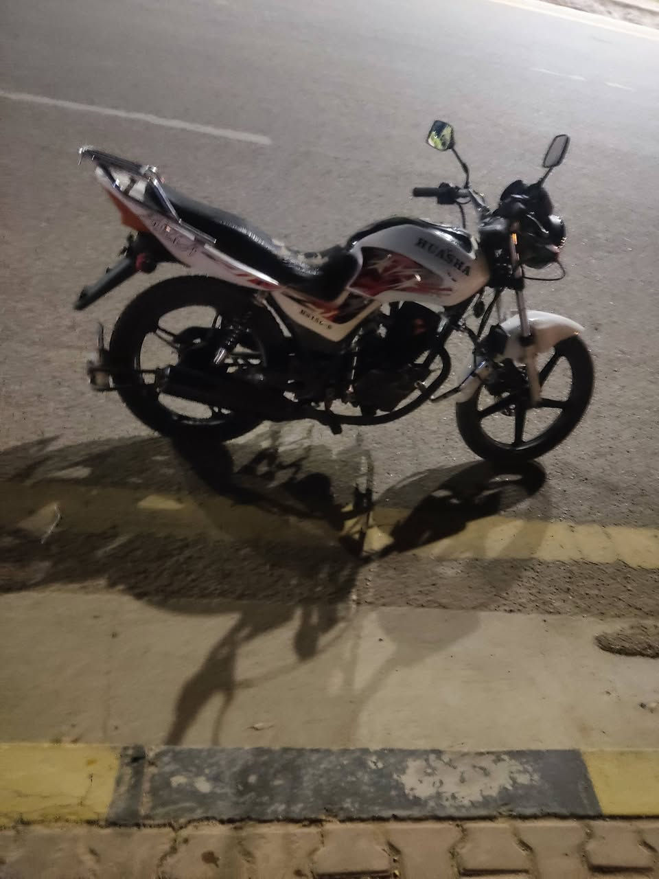 سلام عليكم  موطور هيوشه 2017 موطور حلو سعر 450وبي مجال.،/// مكان بروانه حي شرطه قرب مول فراس


**إذا كنت صاحب هذا الإعلان وتريد حذفه لأي سبب، رجاءا أرسل رسالة إلى الدعم الفني**