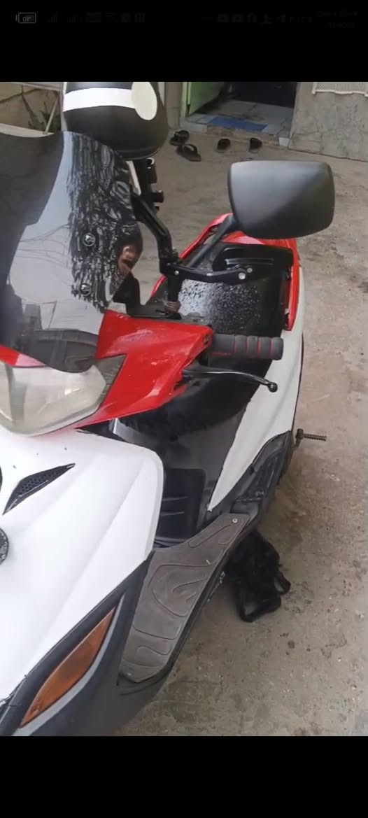 السلام عليكم ماكس 140 بيها نضوح بالاكسل شي قليل مكينة لا نضوح ولا كلشي بيها سلف هندر شباب قيمو باليرضي بي الله المكان بغداد شهداء البياع ***********
