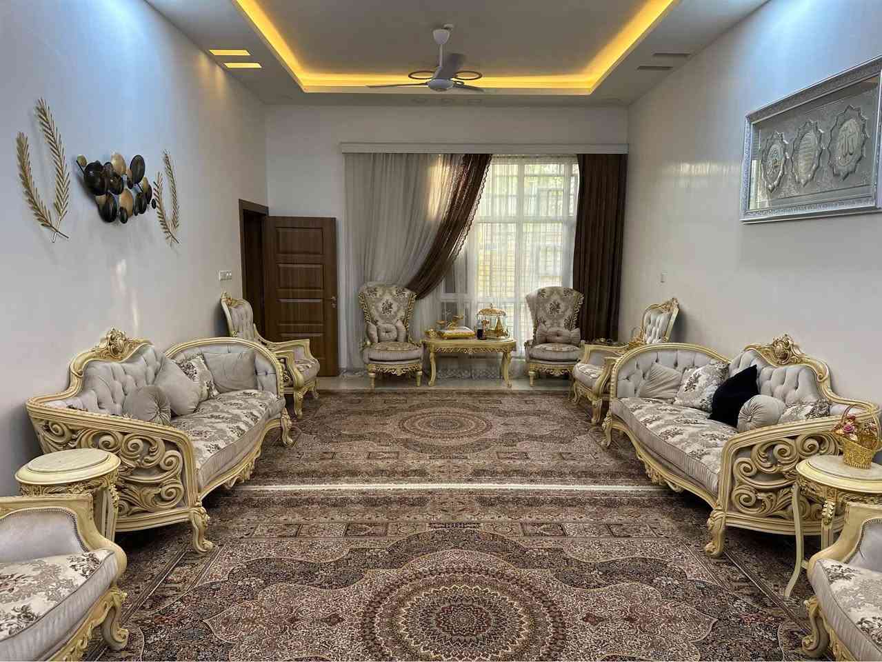 قنفات  خشب زان  اشتريته من مصر ٣٠ ورقه ونقل ورقتين. صار ٣٢ ورقه  ابيعه مليونين ونص النجف, العراق


**إذا كنت صاحب هذا الإعلان وتريد حذفه لأي سبب، رجاءا أرسل رسالة إلى الدعم الفني**