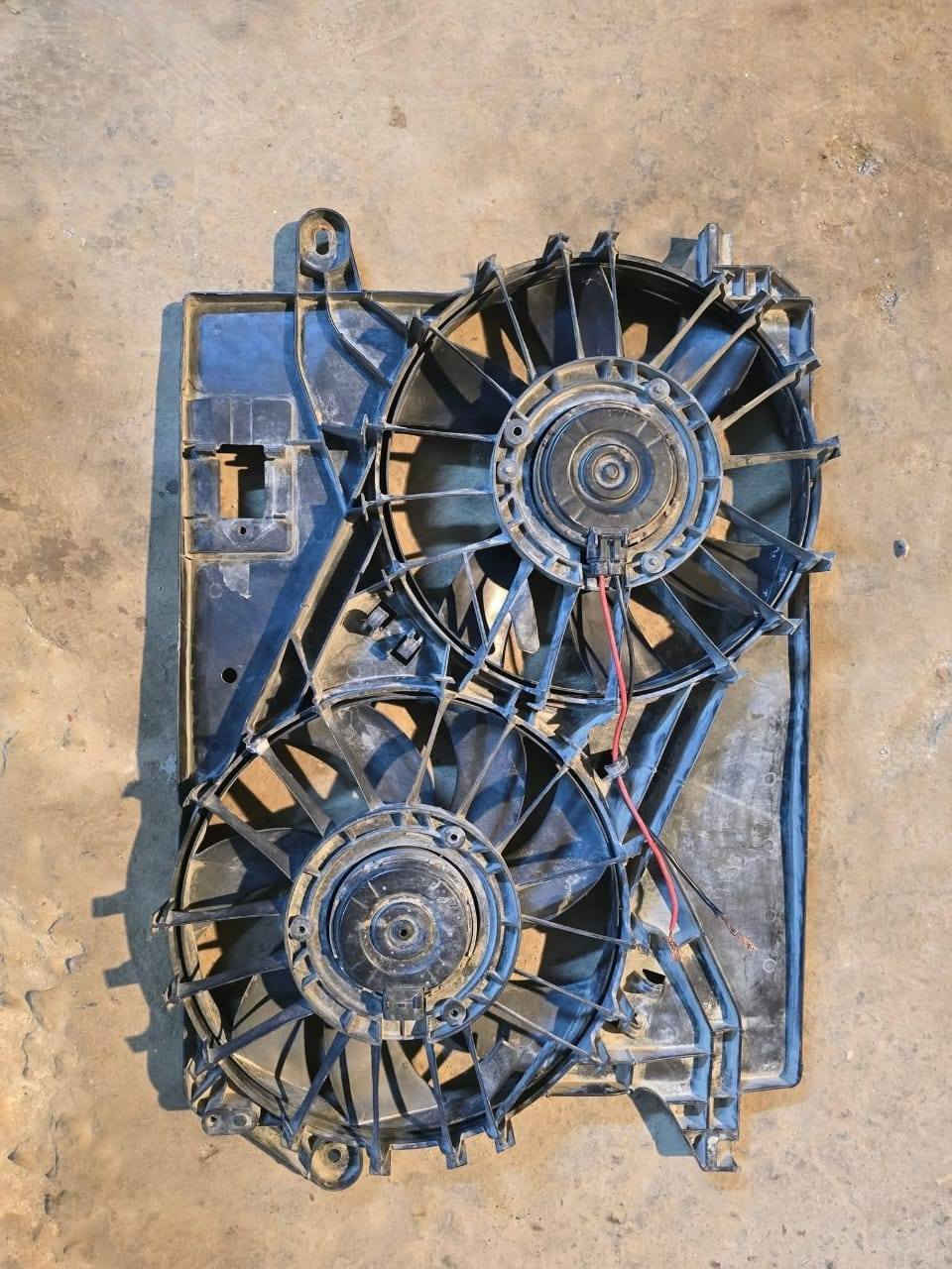 مروحه دبل بدون اي كسر وبدون فتح الماطورات وشرط على الفحص السعر ١٧٥ الف قفل ***********3
