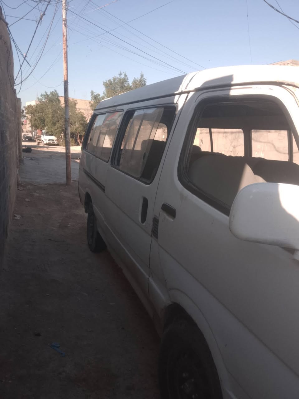 سلام عليكم من رخصت لا دمن فتون موديل 9 رقم الماني سنويه كارتونيه كير مكينه مكفولات  اكسل خير من الله  كوم حديد تتكفل سرقه وعشائر سعر 18 مكلف بل نشر رقم صاحب لسياره ***********
