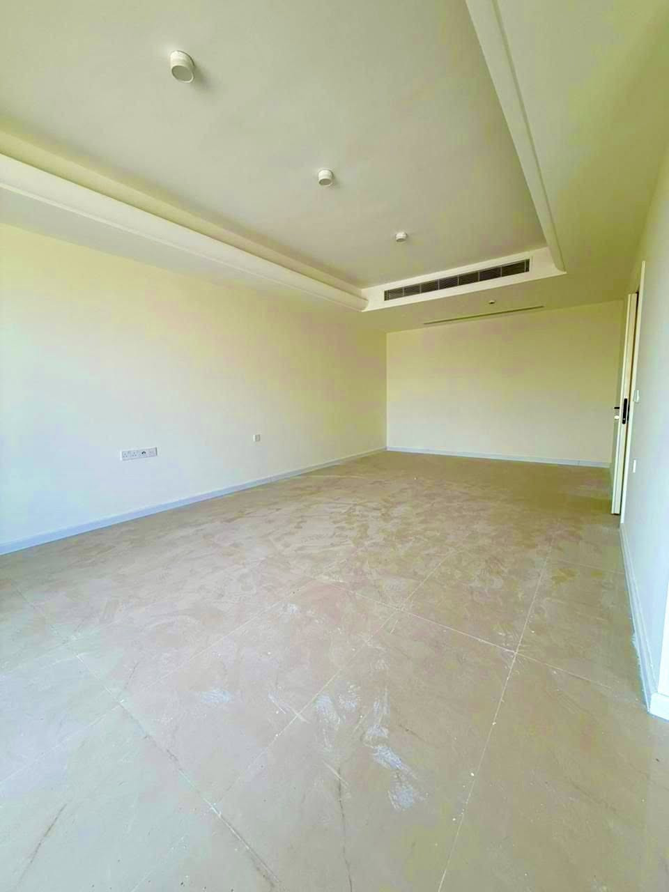 شقة للبيع 

بيع مستعجل بسعر مناسب جداً (شقة زيرو بعدها بترابها)
العنوان/ مجمع مارينا السكني
المساحة/ 144 م
بناية/ C4
طابق/ 4

-عدد الغرف / 2 وحدة ماستر 

-اطلالة /على نهر دجلة وإطلالة على البوليفارد وحدائق مارينا

-التسليم / جاهزة للسكن

السعر الكُلي/ 265 (بيها مجال)

لاستفسار/***********
