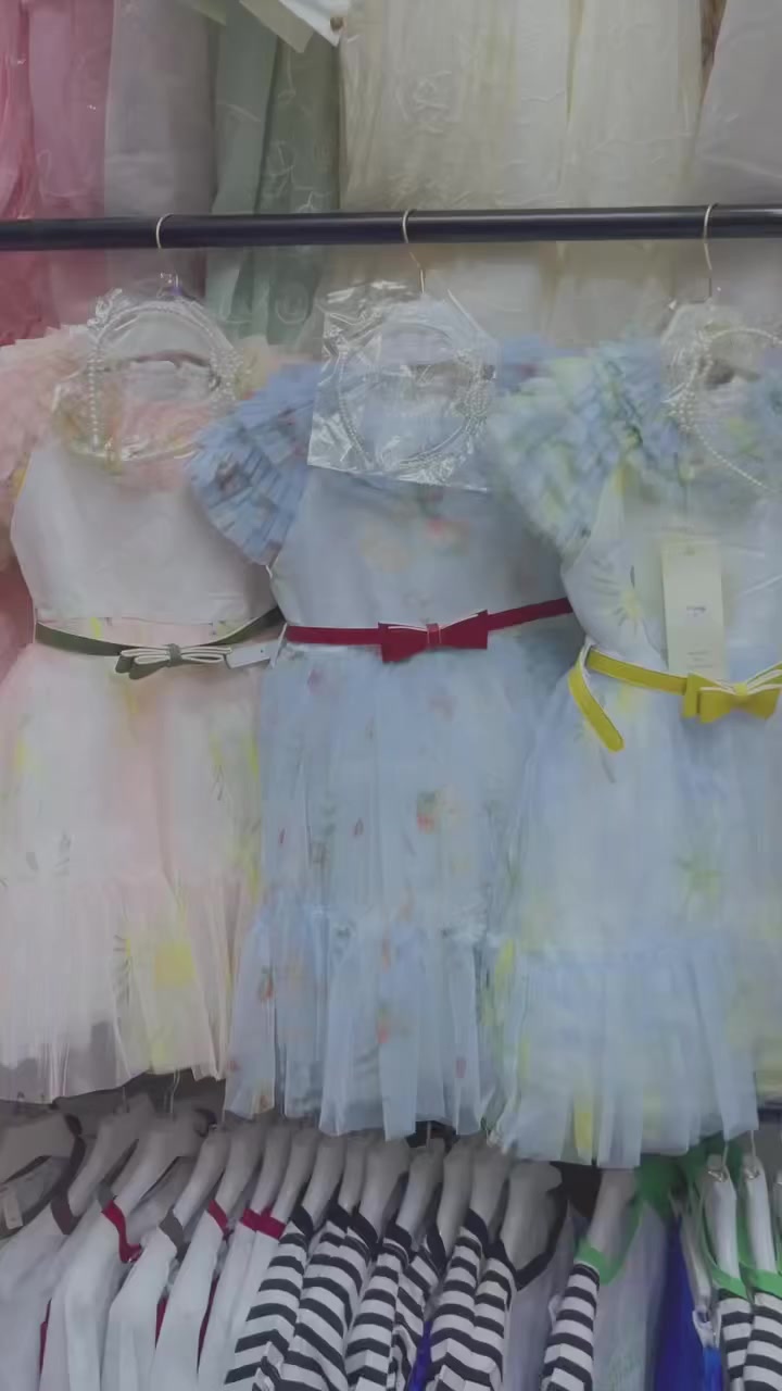 ✨ أناقة الصغار تبدأ من هنا ✨
تشكيلة مميزة من ملابس الأطفال بخامات ناعمة وتصاميم راقية
راحة تدوم… وأناقة تليق بطفلك 🤍

📏 المقاسات: من عمر سنتين الى خمس سنوات 
🎨 ألوان مختارة بعناية

💰 السعر:٢٥ الف دينار عراقي

🚚 توصيل لجميع المحافظات
📩 للطلب مراسلتنا عبر الخاص

بيت ريتا… لأن التفاصيل تصنع الفرق 🌸
#أطفال #اطفال #آطفال #ملابسالعيد #ملابساطفال #ملابس_اطفال #ملابس_بنات #ملابسالاطفال #عيد_سعيد #عيدالفطر #عيدالفطرالمبارك #عيد_الفطر #عيد_ميلاد


**إذا كنت صاحب هذا الإعلان وتريد حذفه لأي سبب، رجاءا أرسل رسالة إلى الدعم الفني**