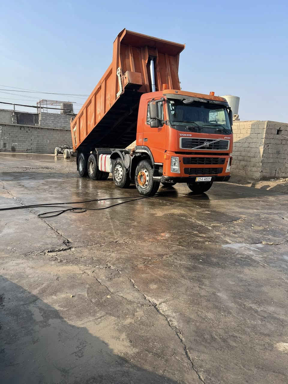 سلام عليكم للبيع فالفو شيطان FM موديل 2002  عكرب بلادي محرك 420 رقم سليمانيه جديد هزه وفحص جديد  جاهزه للعمل اي نقص ما بيهه السعر / 425 / الموقع بغداد الدوره / للستفسار / ***********
