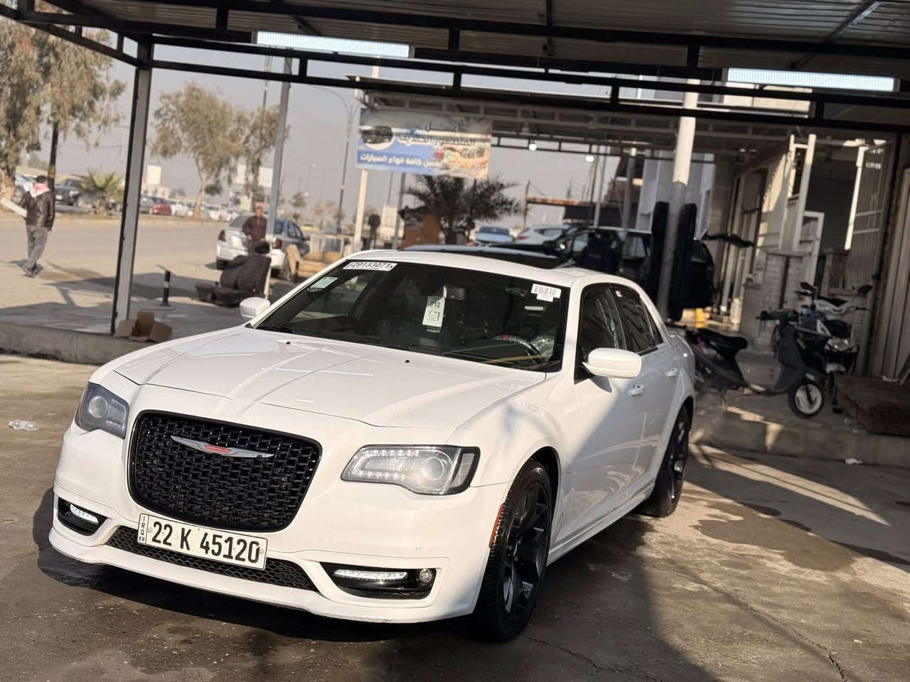 سلام عليكم سياره وبامه البيع  السياره شركة هارلم جديده ما تصرف ربع عليها جاهز ومن كلشي              
السياره آكلين 
رقم اربيل 
كلها شرط من الدعاميه  إلى الدعاميه 
سعر 260 وبيها مجال مال جيتك 
رقم ***********
