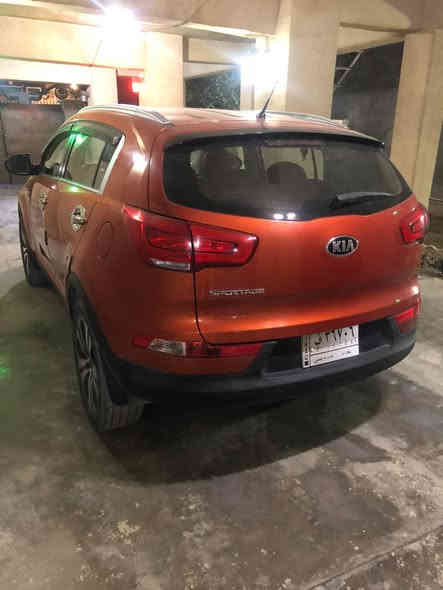 كيا سبورتج 2015 خليجي 
بيه جاملغ ايسر امامي فقط بدون دواخل 
بارد حافة البنيد اصبع لا غير 
ماشيه 132 
تحكم ستيرن 
شاشه 
كامره
حساسات خلفيه 
لايت دوار ويا الاشاره 
***********
بغداد اليرموك 
السياره على يد وحده و بسمي
