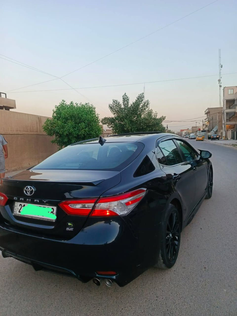 السلام عليكم كامري se موديل 2018 لون نيلي رقم سليمانية الجديد فول بصمه فتحه جلد كشن كهرباء رادار السياره جاهزه ماشيه 136 الف مايل بيهه 3 قطع صبغ السعر 150 بيهه مجال بسيط للاستفسار *********** واتس او الاتصال
