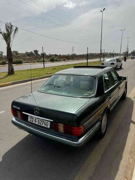 السلام عليكم
مارسدس رئاسي 300se 

موديل91 

مواصفات 

تبريد 

سلايد 

كشنات جلد 

مكينه 300 عنكبوت جديده 

السعر 100$ 

مكاني بغداد نفق الشرطه 

للاستفسار ***********
