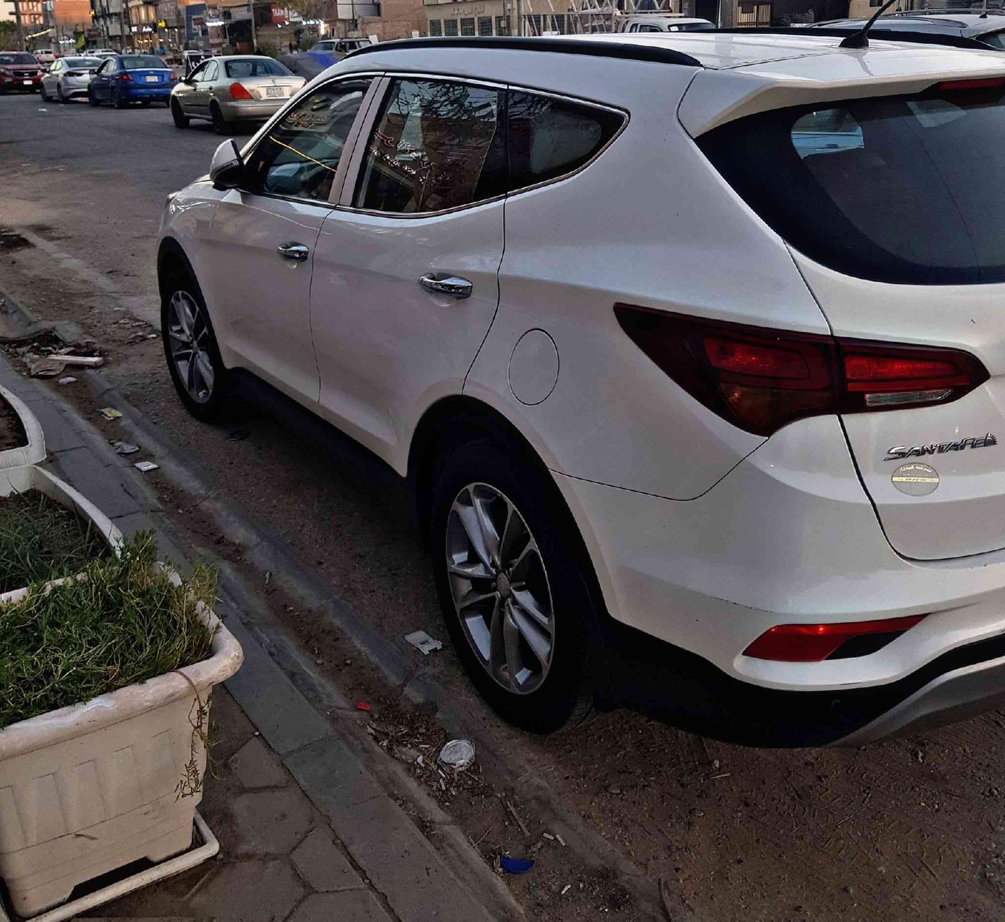 اللهم صلي على محمد وال محمد 🌹

                           للبيع //
       سنتافي 2016 اربيل شكل ال2017
 مكفول من الضربه والصبغ سياره جديده   مواصفات: كشن كهربائي ،حساسات، كامره ،محرك 2400، تخم تاير جديد
السعر :170قابل للتفاوض 

 للأستفسار 📞الاتصال على الارقام :
للأتصال📞:***********
للواتساب:***********
