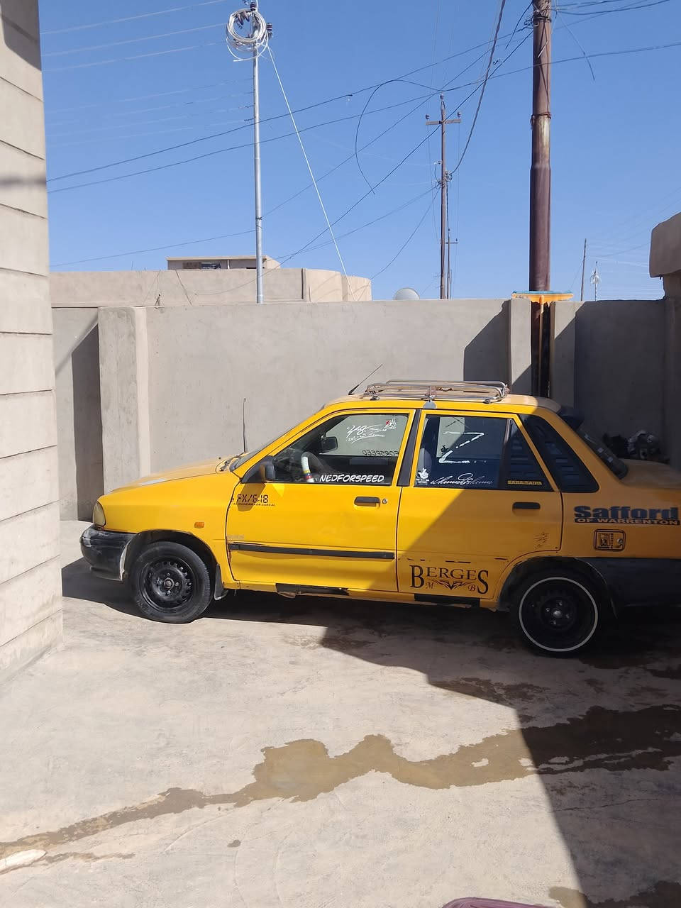 سلام عليكم للبيع سايبه 2011 كير محرك شرط كاربون بانزين سياره مرتبه و مصروف عليها سعر 25 وبيها مجال  باقي لستفسار ***********
