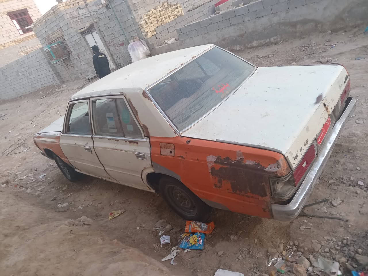 كراون للبيع موديل ٨٢ رقم بابل مكينه ونجي / مكانهه ديوانيه / السعر ١٢ ورقه وبيهه مجال ***********
