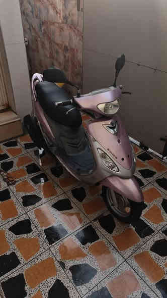 الدراجة للبيع
النوع : يوماها ماكس ( منغوليا) 
الون : وردي : مكينة مكفولة كفاله عامه وبالاسمي الاوراق موجودي طالعة من الوكيل صارلها ثلاثة أيام من بجم الى نهاية ما بيها اي نقص ربع دينار ما تصرف عليها 
🛑 السعر ( 1100 ) مليون ومية و بيها مجال بسيط حك جيتك
الرقم الاستفسار (***********) 
المكان حي الحسين القديم ( ميسان)
