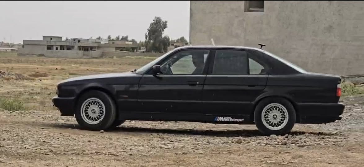 مراوس شعندك
بي ام 525 فول موديل 92


**إذا كنت صاحب هذا الإعلان وتريد حذفه لأي سبب، رجاءا أرسل رسالة إلى الدعم الفني**