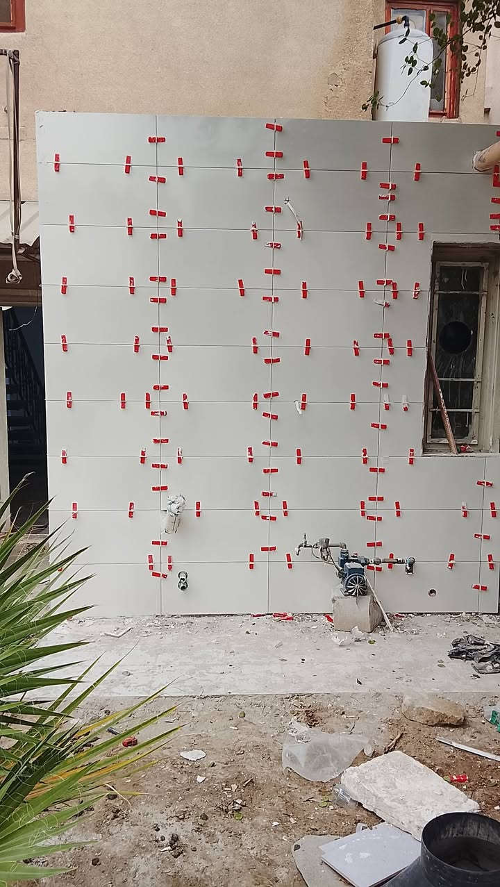 السلام عليكم موجود خلفه لجميع انواع السيراميك والبورسلين والكاشى للتفاصيل ***********
