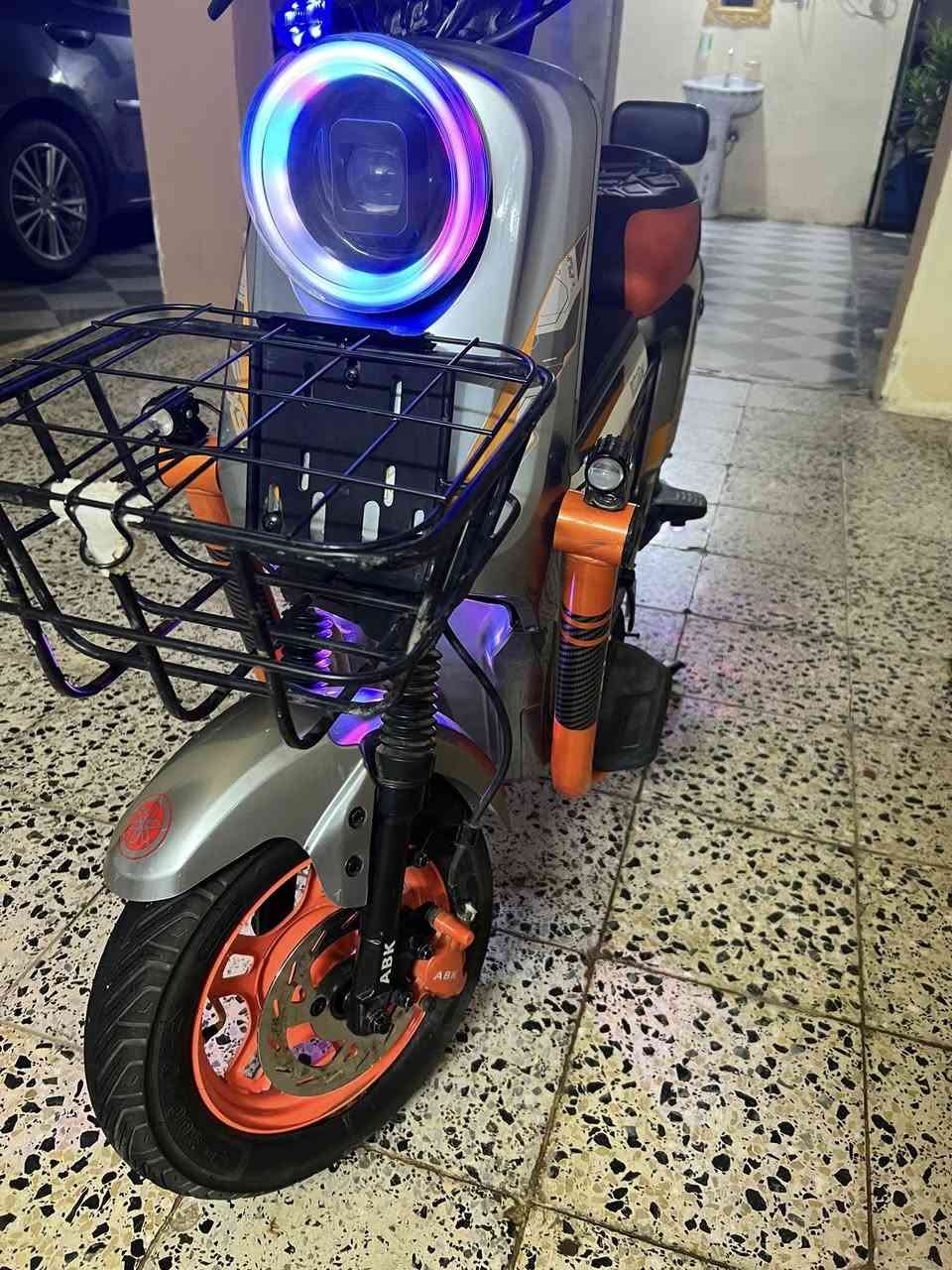 مأطور شحن جديد 2025 جديد حيل آخو الجديد  بطاريات كبار الدبل جدد عل فحص كلة شغال بلادي شرط ما ملعوب بي ع شركة نشرات نضام بك السعر ٣٩٠ بي مجال العنوان ديالى ابي صيدا ***********
