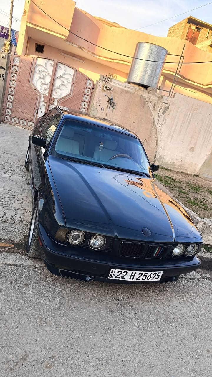 السلام وعليكم بي ام للبيع موديل 94 السياره رقم اربيل حجم 540 ثمانيه سلندر ***********/ ***********
