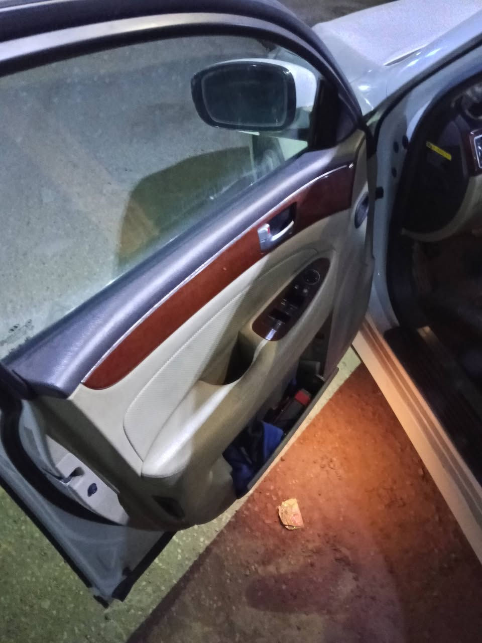 السلام عليكم جنسز 2013 وارد امريكي السعر 122 للاتصال ***********
***********
