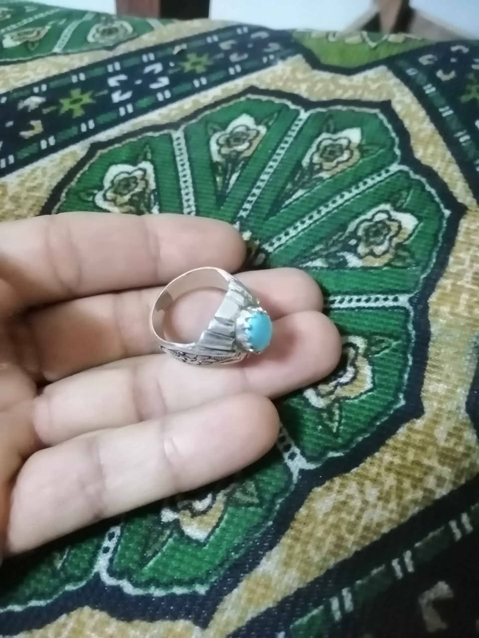 فيروزي نيشابوري لبه صافيه وزن الخاتم 16غرام متواجد ماسنجر واتساب *********** بغداد, العراق

