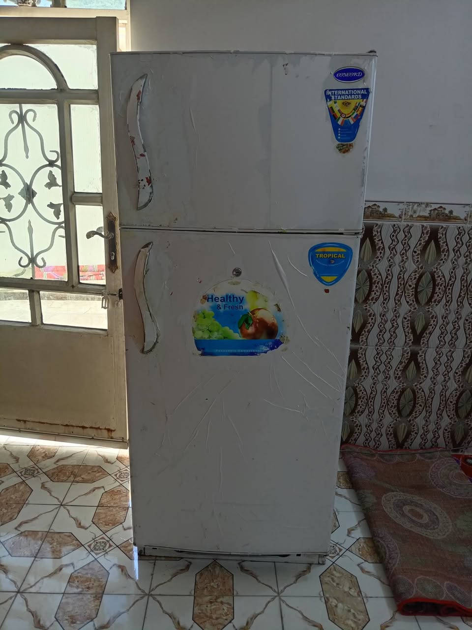 الثلاجه اخت الجديده ب٢٠٠ والمجمده نضيفه ١٦٠ وبي مجال والطباخ ب١٥٠ وبي مجال الشراي يتصل ***********
