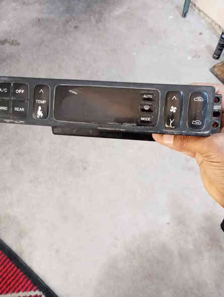 غراض بونتيشا مناسبة أن شاء الله 
بغداد  سبع البور
***********
