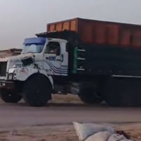 فالفو • قلاب • ١٩٨٨