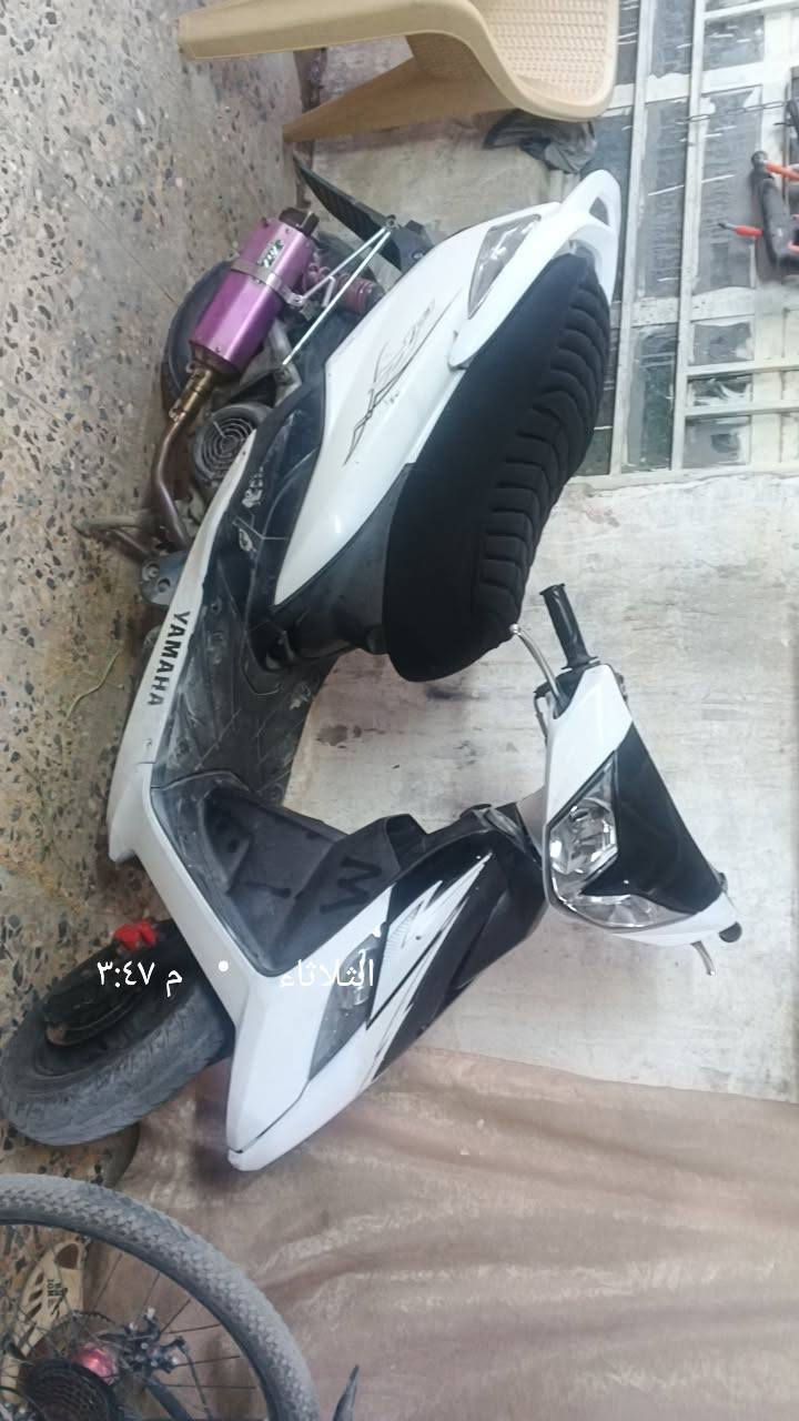 السلام عليكم دراجه البيع مكينه بلاديه صالنصه رياضي بركات شغاله امامي و خلفي و الكهربايات كله شغاله دراجه بل حقيقه أحله من صوره. سرعه 140سعره 700بيه مجال لطيبين***********رقم بغداد الشعب
