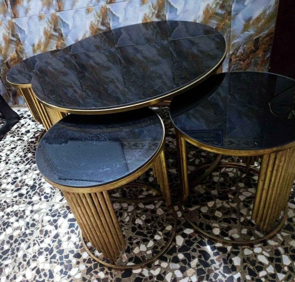 سلام عليكم طبلات للبيع جدد مابيهم اي ضرر
مكاني الحريه الدور
الخشب سعرهم 45 وبيهم مجال 
الزجاج سعرهم 65 وبيهن مجال
للإستفسار ***********.

