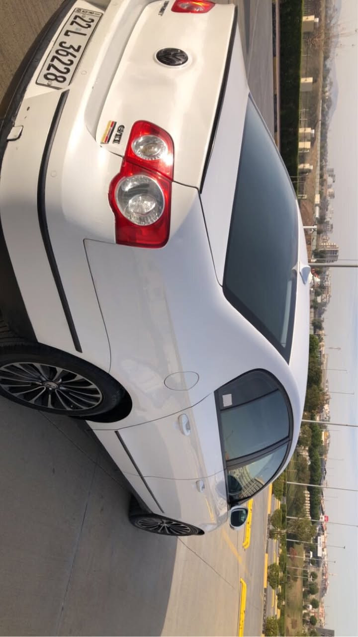 فۆڵكس واگن پاسات
٢٠١٠ فولمواسەفات حاسە،ئۆتۆ پارك ،و ئۆتۆ ھۆلد،تەحديل سورعە و دژە خليسك ،ئاوينە ھيتەر،تايە حاسە،تەبريد مەركەزى،بەسمە،ھتد
پيشى تازەيە،پاترى پلاكو نوزل كامل گۆراوە ٤ تايەى تازەيە سەنەوى و رەقەمى تازەيە (***********
