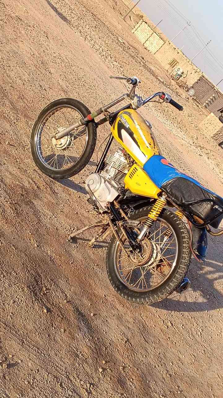 سلام عليكم دراجه يراني البيع سعر 350ابيه مجال بصيط مكاني القرنه


**إذا كنت صاحب هذا الإعلان وتريد حذفه لأي سبب، رجاءا أرسل رسالة إلى الدعم الفني**