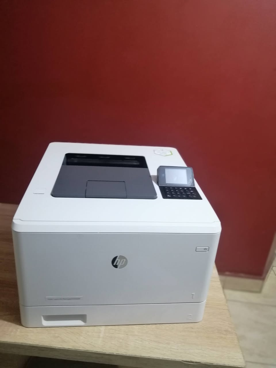 🔥 طابعة HP Color LaserJet Managed E45028dn 🔥
ألوان احترافية • سرعة عالية • أداء شركات 💼
✅ سرعة طباعة 29 ورقة/دقيقة
✅ طباعة ألوان ليزر بجودة ممتازة
✅ دوبلكس أوتوماتيك
✅ شاشة تشغيل ملونة وسهلة
✅ تشغيل شبكة لأكتر من مستخدم
✅ طباعة من الموبايل
✅ درج 250 ورقة + مدخل يدوي
✅ تتحمل ضغط شغل عالي
✅ مناسبة للشركات والمكاتب والمحاسبين
✅ تطبع ورق – ليبل – استيكر – ظروف
💥 دلوقتي بسعر خرافي لفترة محدودة


**إذا كنت صاحب هذا الإعلان وتريد حذفه لأي سبب، رجاءا أرسل رسالة إلى الدعم الفني**