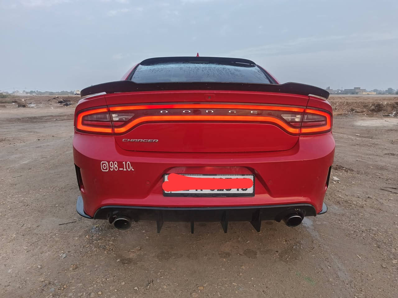 السلام عليكم جارجر 2015 رقم بغداد باسمي حادثه جاملغ امامي مصبوغ الجاملغ وباب الصدر فول فتحه بصمه حساسات رادار جانبي سياره مضخم رياضي ما مشتغله مكينه وكير وحداده سياره كامله وجاهزه السعر 185 وبيه مجال 
ذي قار الرفاعي ***********
