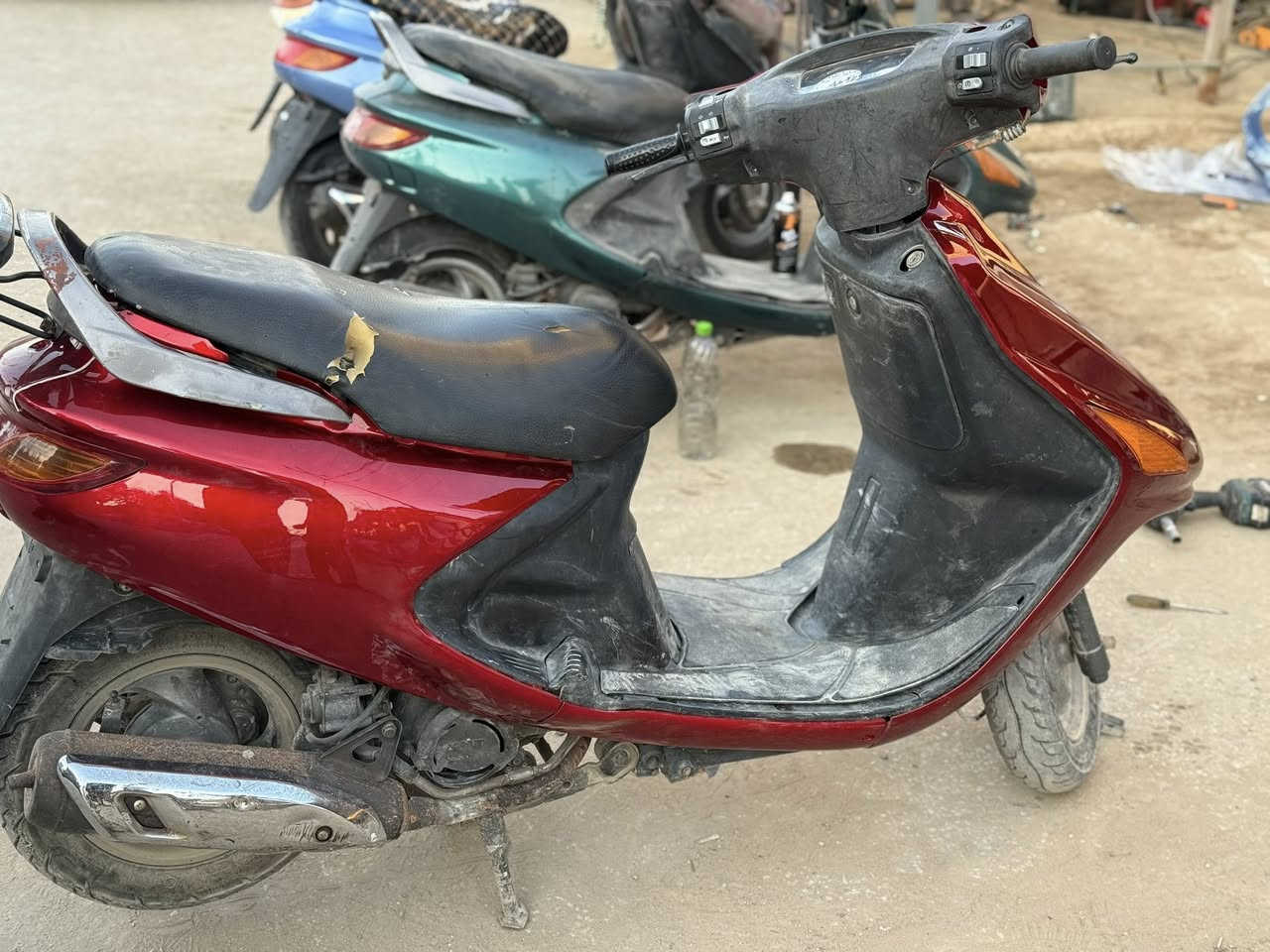 السلام عليكم دراجه فراشه للبيع مكفوله كفاله عامه حاويه مامفتوحه ع الفحص صار شهرين من نازله من الرمبه مكاني غماس السعر ٥٥٠
الرقم ***********
