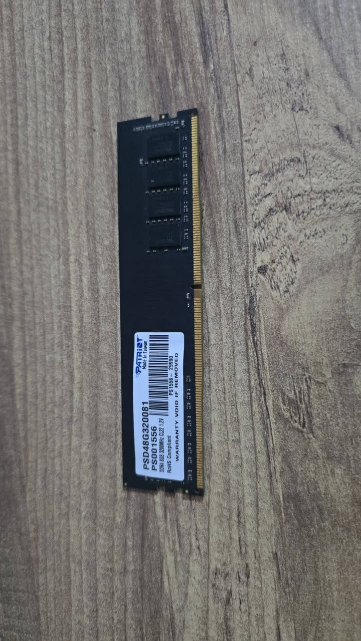 اغراض مستعملة للبيع
فلاش 512 كيكا بسرعة نقل 5كيكا 
هارد m.2 مساحته 512 كيكا 
رام 8 كيكا بسرعة 3200
ادابتر للماك 

قييم الاسعار واخذ


**إذا كنت صاحب هذا الإعلان وتريد حذفه لأي سبب، رجاءا أرسل رسالة إلى الدعم الفني**