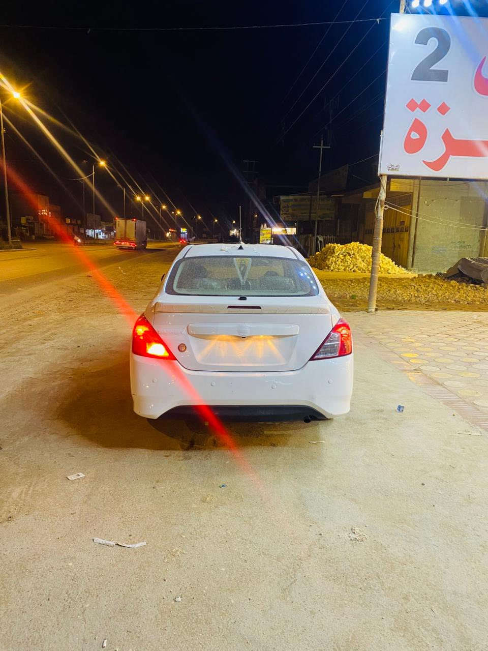 نيسان سني 2022 بليته زركه 
رقم اربيل تنتهي 2027 /3 
سيارة جاهزه وحلوه من كل نواحي 
بيه فقط باردات  كلش خفيف 
سياره ماشيه 89 
بيع مستعجل رايده 109 وبيه مجال  

0773 462 5298‬
