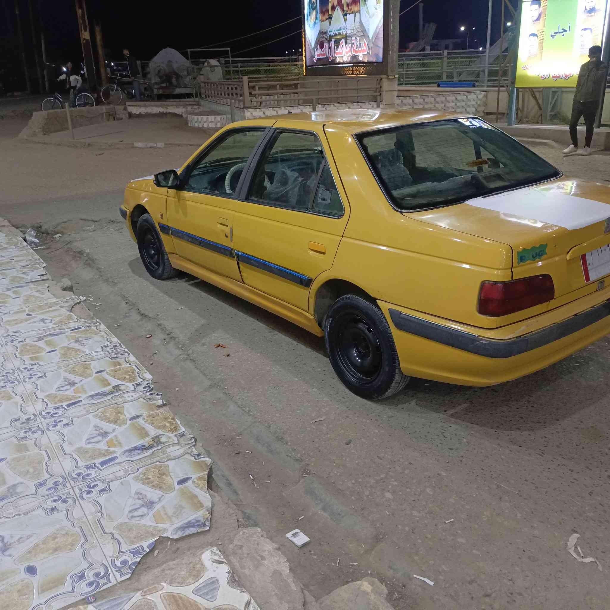 بيجو بارص موديل 2016 السنويه 29 مصفره هيئه وغرامات بسمي  مكينه وكير مكفولات مكفوله كفاله عامه تخم تاير حداده جديد باتري جديد كهربائي كلها شغاله تبريد شغال تدفئه شغاله السياره جاهزه من كلشي السعر 32 هذا رقمي ‏‪***********‬‏
المكان العماره
