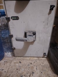 اسلام عليكم سلكتر ٢٥٠ أمبير للبيع 07808845393