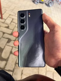 تكنو كامون 40 برو • ايفون ١٢