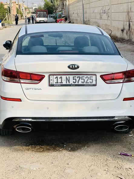 � كيا أوبتيما 2020 – خليجي / مكفولة
المواصفات:

 • محرك 2400
 • السيارة خليجي
 • المكفولــية: كفالة عامة
 • المالك: السيارة باسمي – تحويل مباشر

الملاحظات:

 • فقط رصعة بسيطة بالقمارة (طلقة طايشة) – بدون أي تأثير آخر

السعر:

 • السعر المطلوب: 220
رقمي  ‭٠٧٧٨ ٢٧٤ ٨١١١‬
